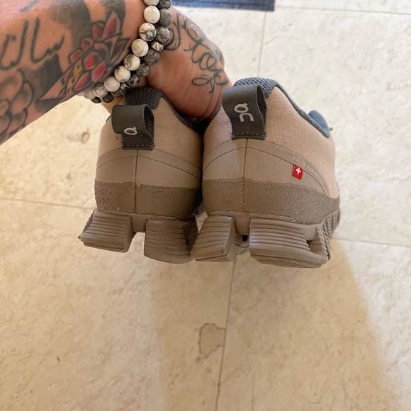 On running shoes 8.5 - Picture 5 of 8